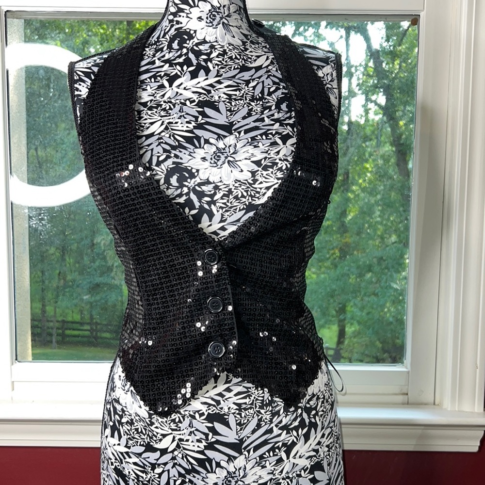 Wet Seal Black Sequin Vest Size M V-Neck Sleeveless Blazer Jacket Party/Cocktail